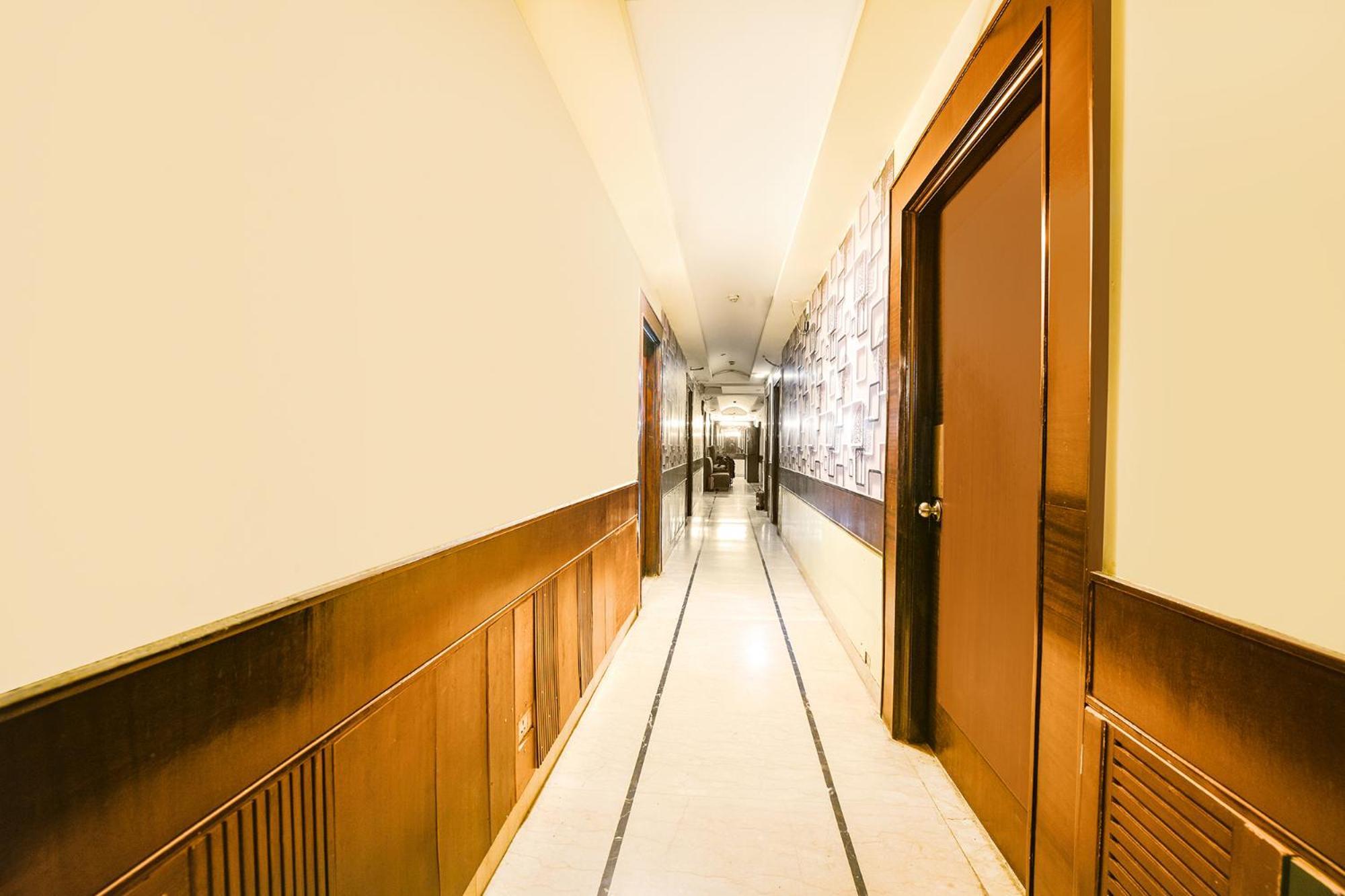 Fabhotel Grand Boutique New Delhi Exteriör bild